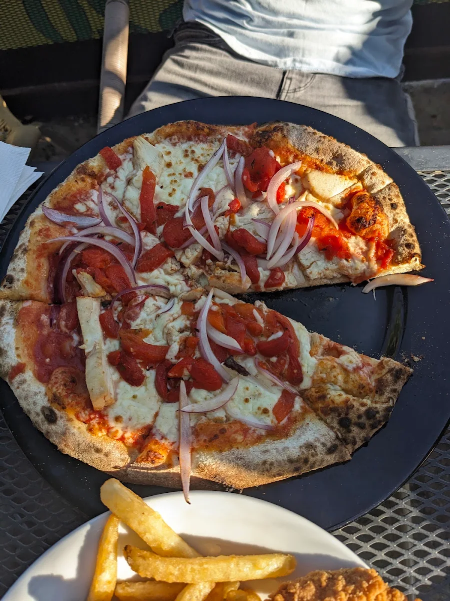 Grilled Chicken Pizza