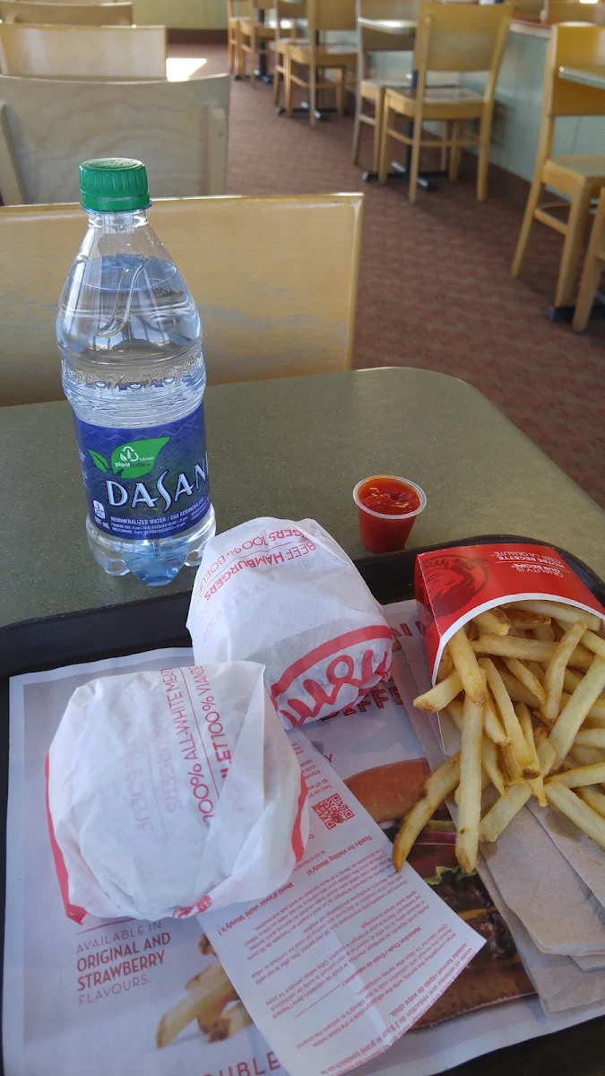 Classic Cheeseburger Combo