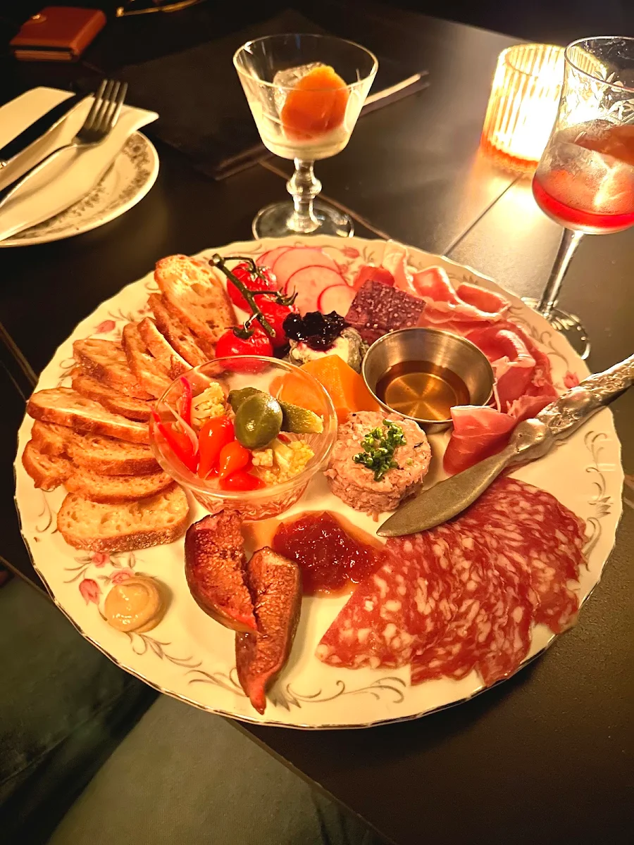 Cheese & Charcuterie