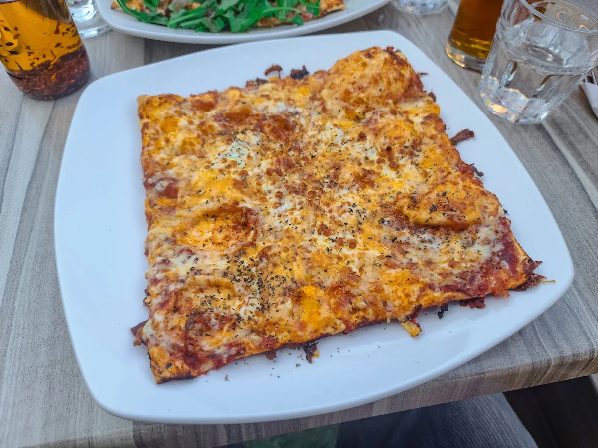 4 Cheese Pizza