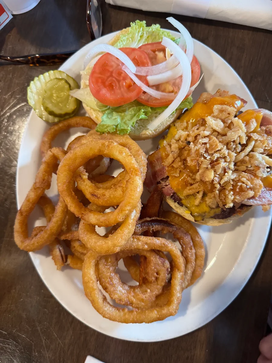 Bacon Cheeseburger with Onion Rings