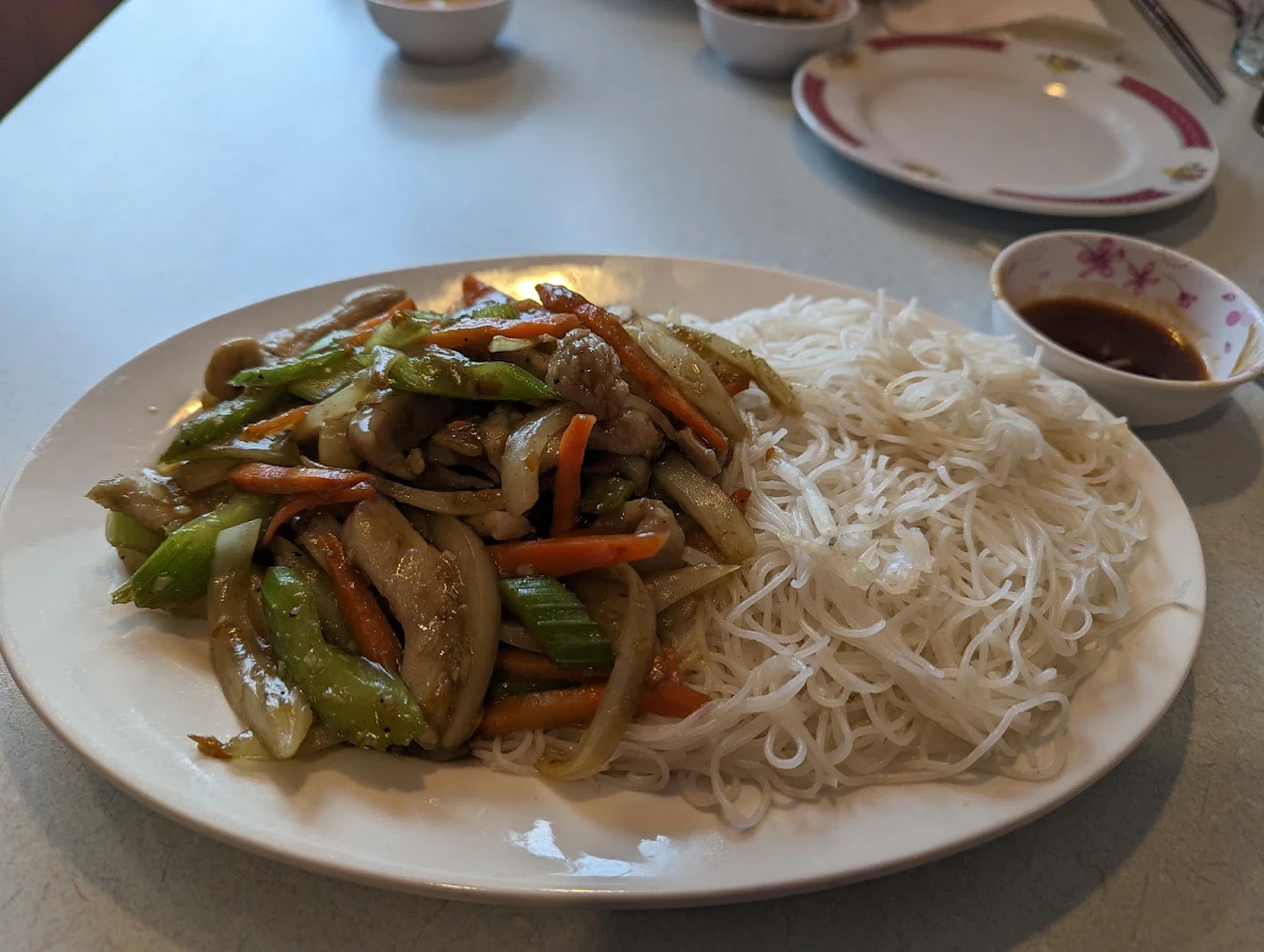 Lemongrass Chicken with Vermicelli Noodles