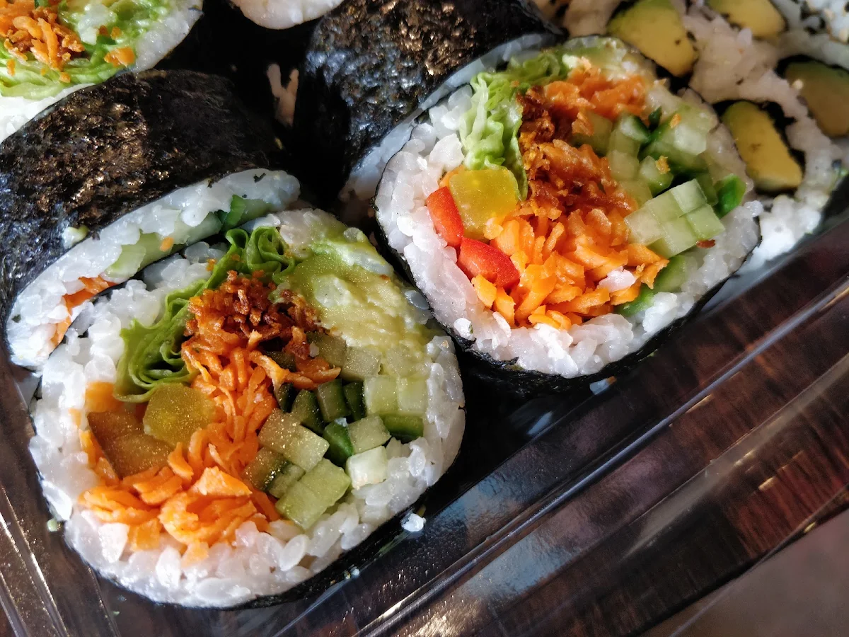 Vegetable Maki Combo