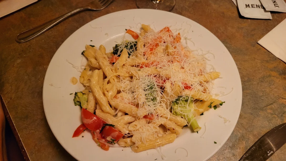 Chicken and Broccoli Alfredo with Roasted Red Peppers