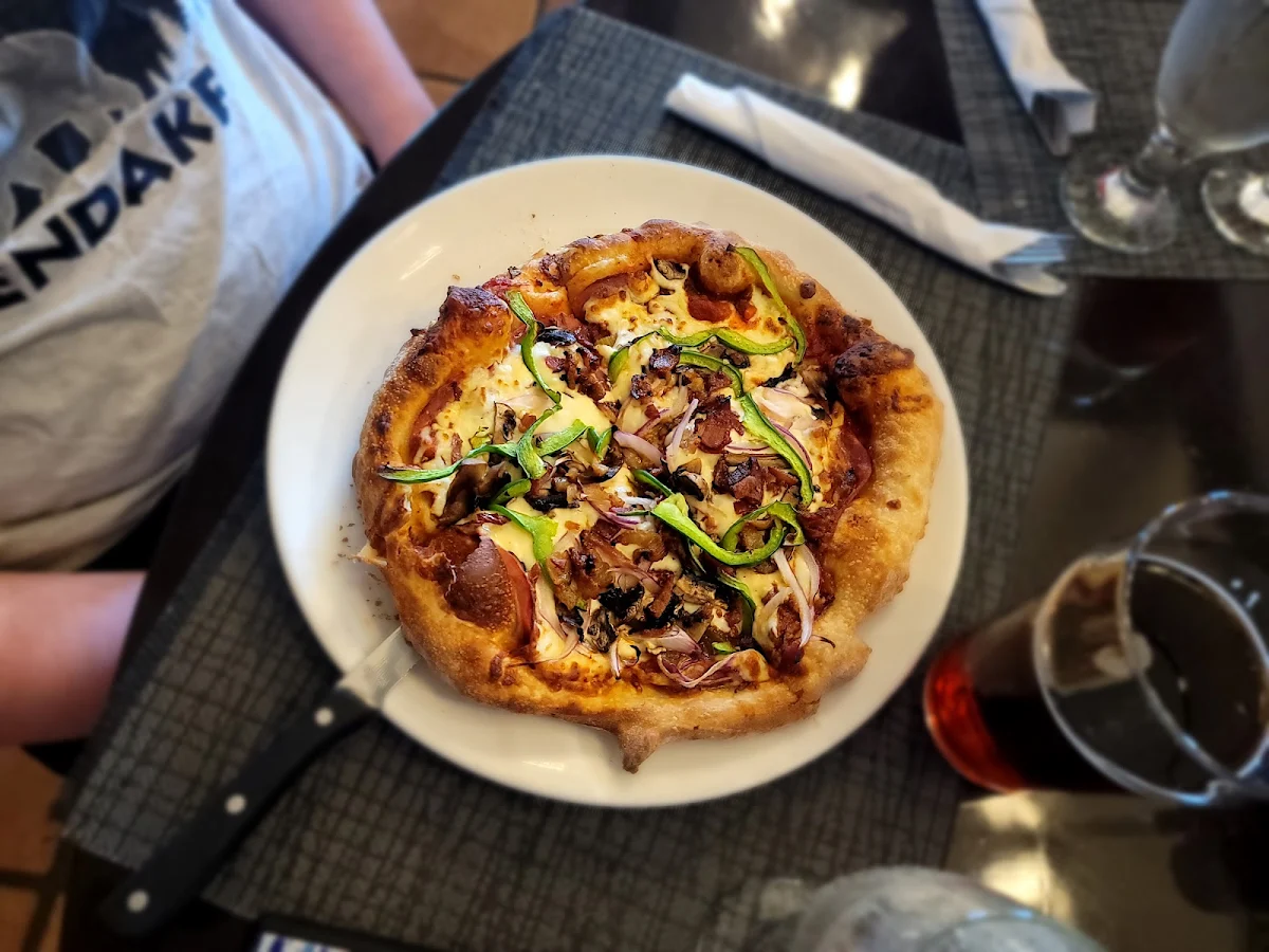 Pizza St Bernard, Pub St-Bernard