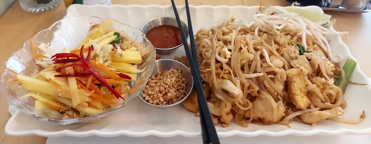 Chicken Pad Thai