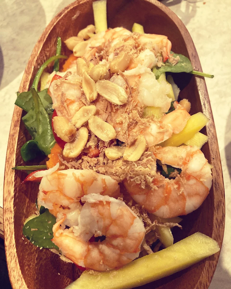 Shrimp and Mango Salad