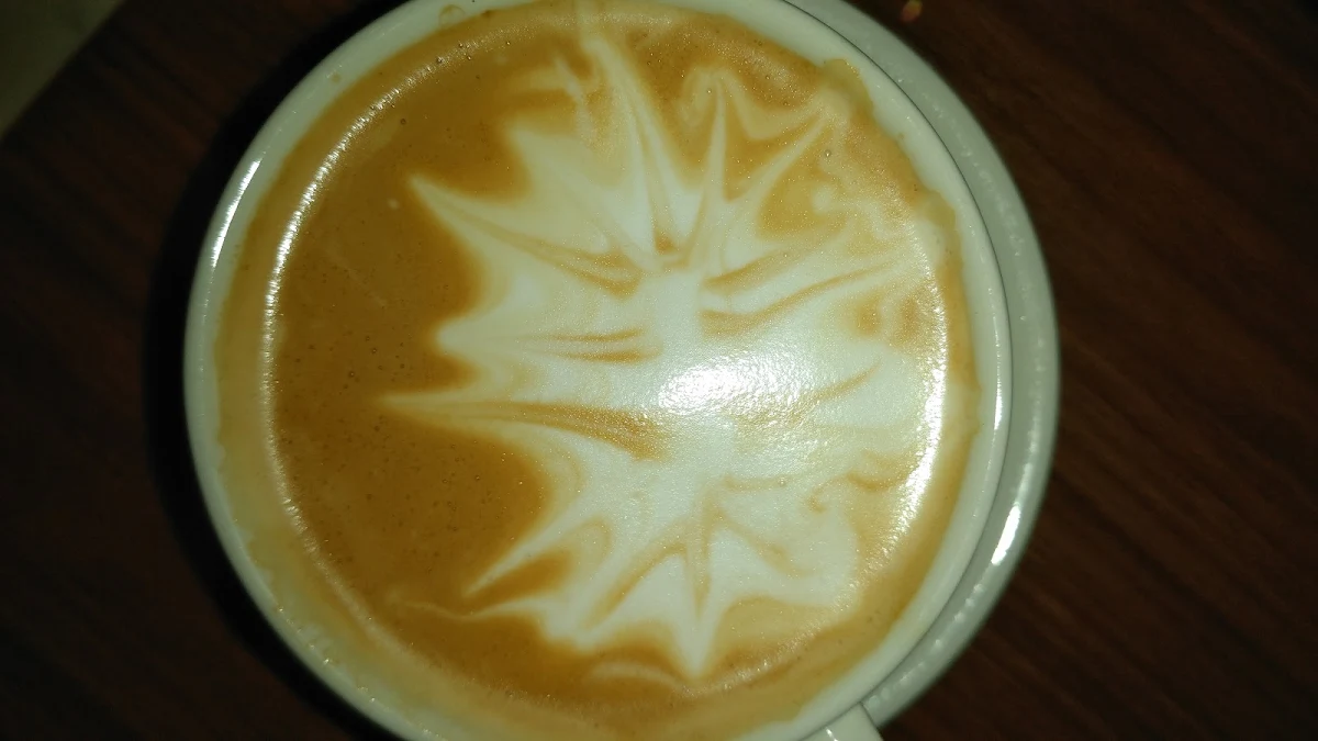Highlights, Second Cup Café