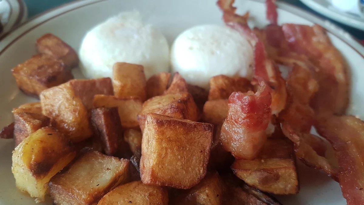 Basic Breakfast, Peter's Family Fare Restaurant