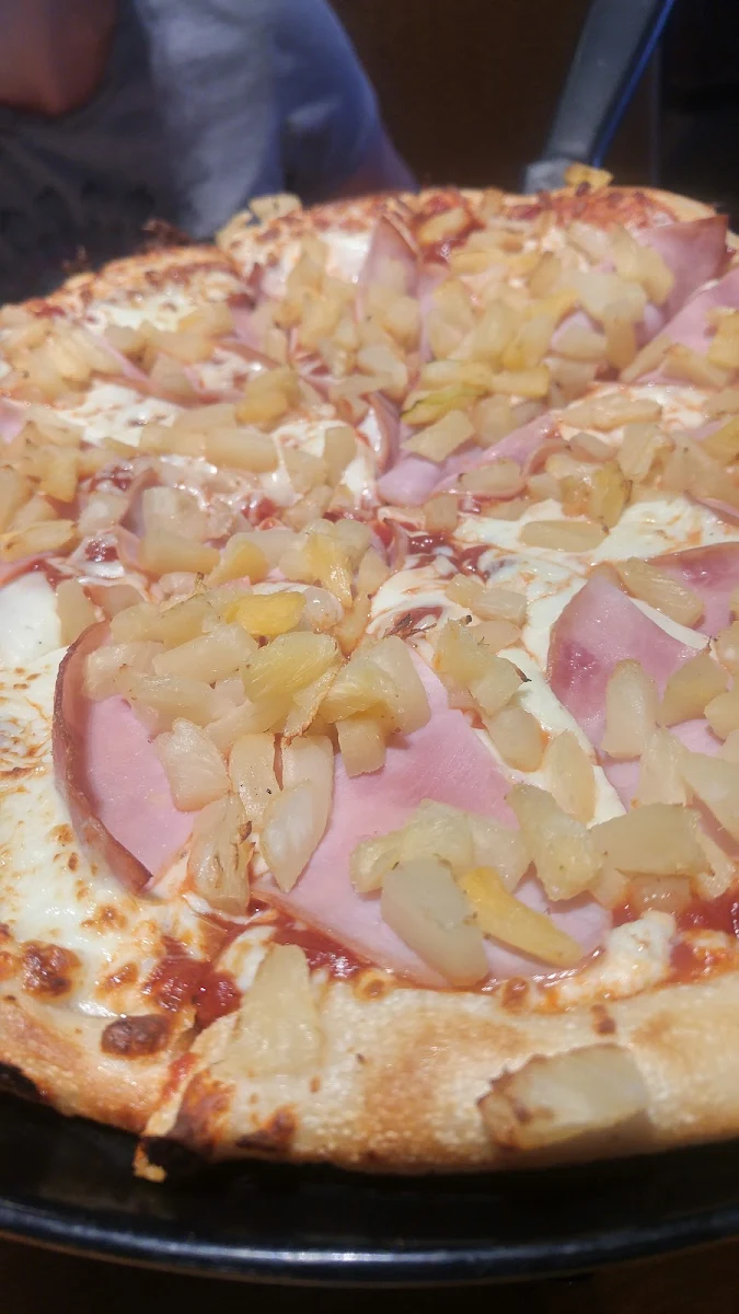 Hawaiian Pizza