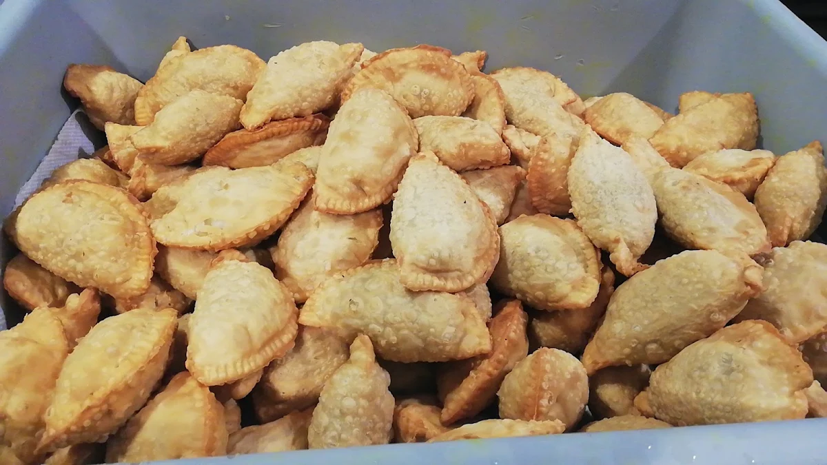 Savoury Curry Puffs 25 pcs