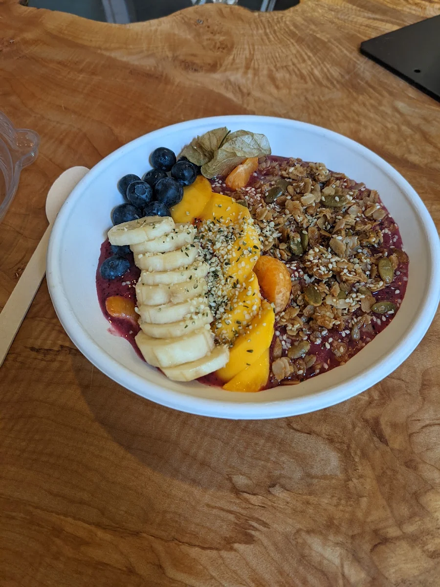 Seasonal Fruit Acai Bowl