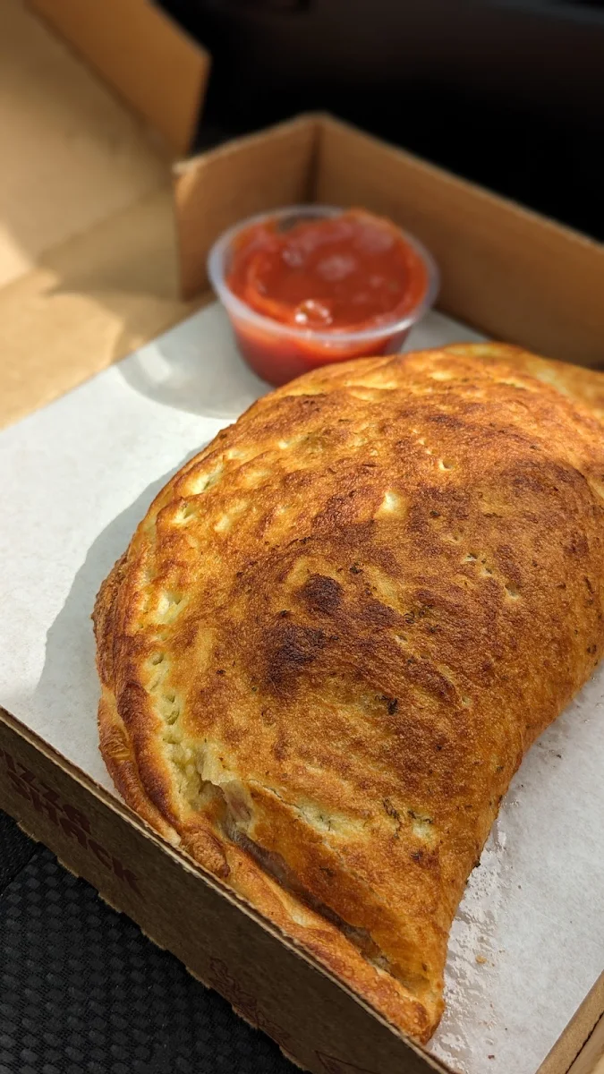 Calzone, Pizza Shack