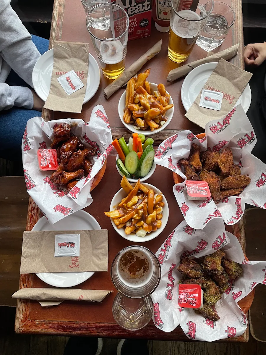 Buffalo Wings with Fries and Calamari