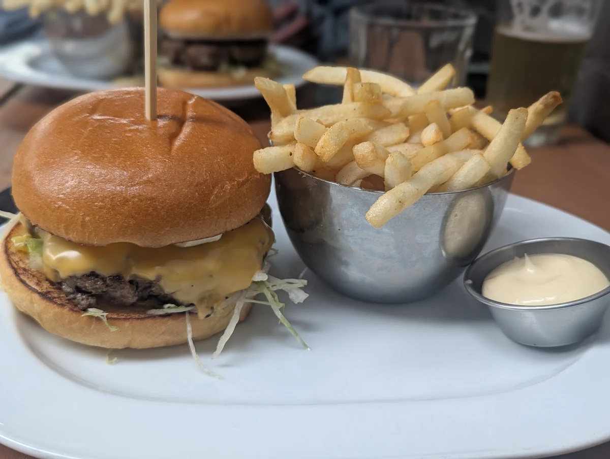 Burger & Fries