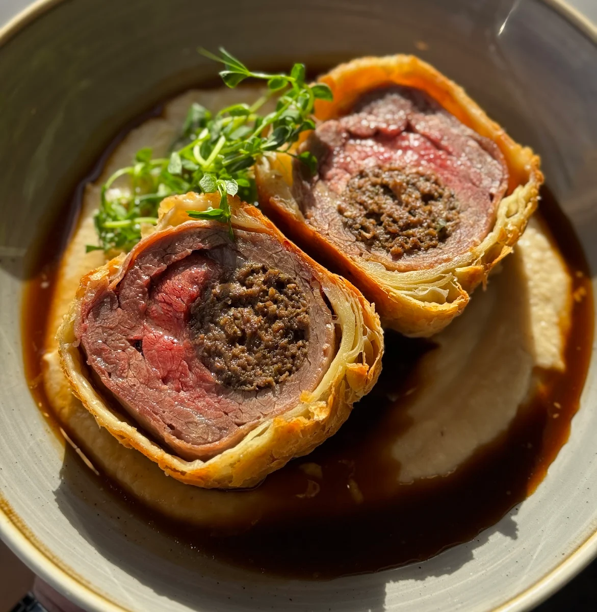 Flank Steak Wellington, Vista 18 Restaurant + Lounge