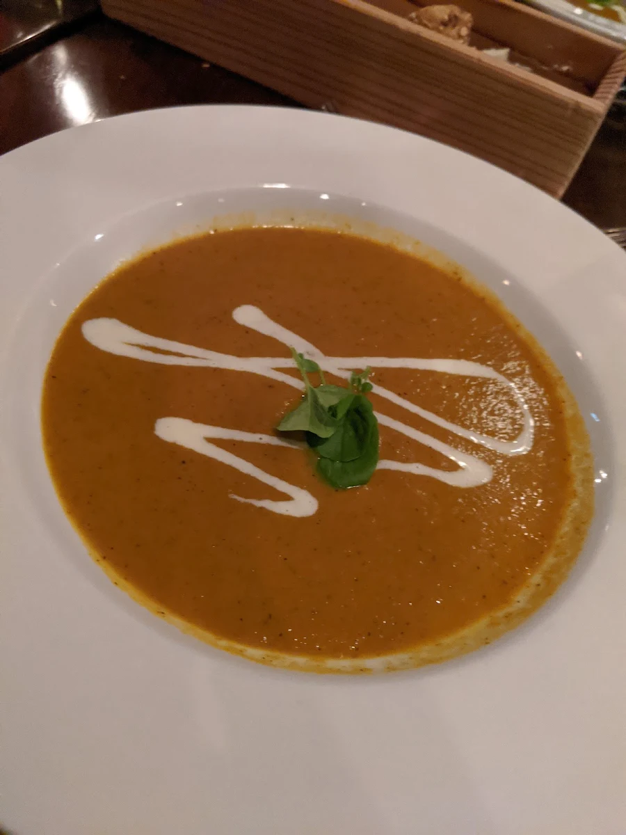 Soup, Vista 18 Restaurant + Lounge
