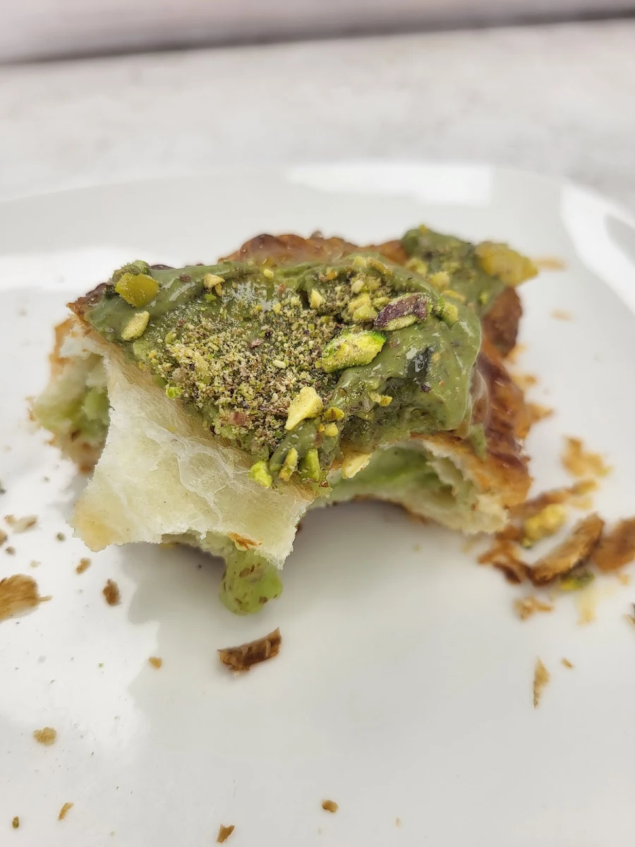 Croissant Aux Pistaches