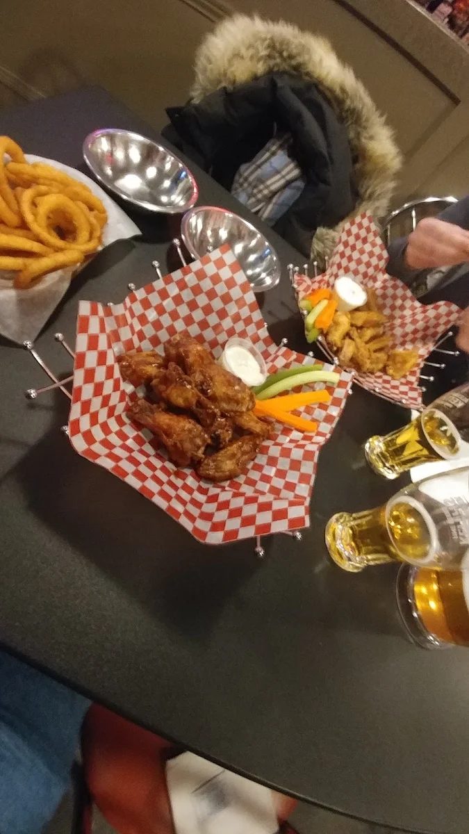 Highlights, Taps Bar & Grill