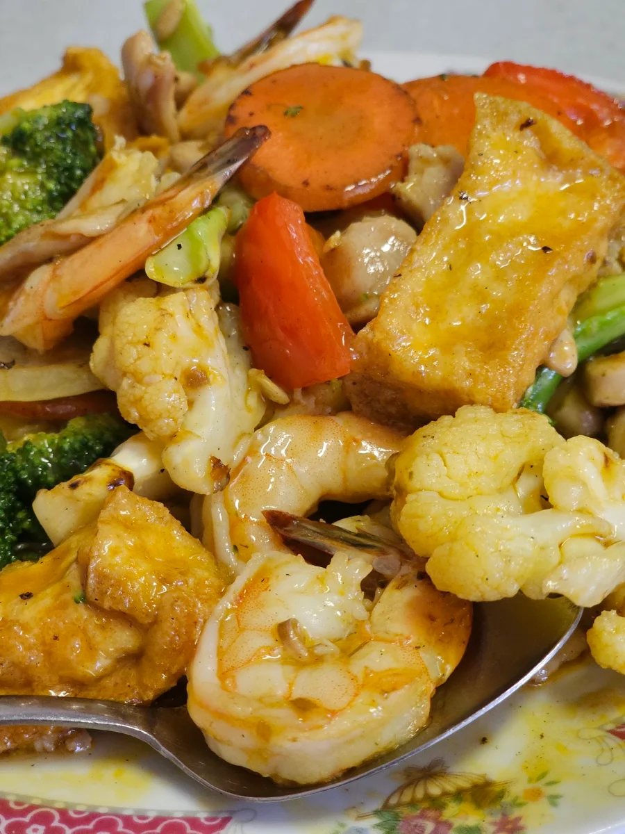 Highlights, Rainbow Restaurant
