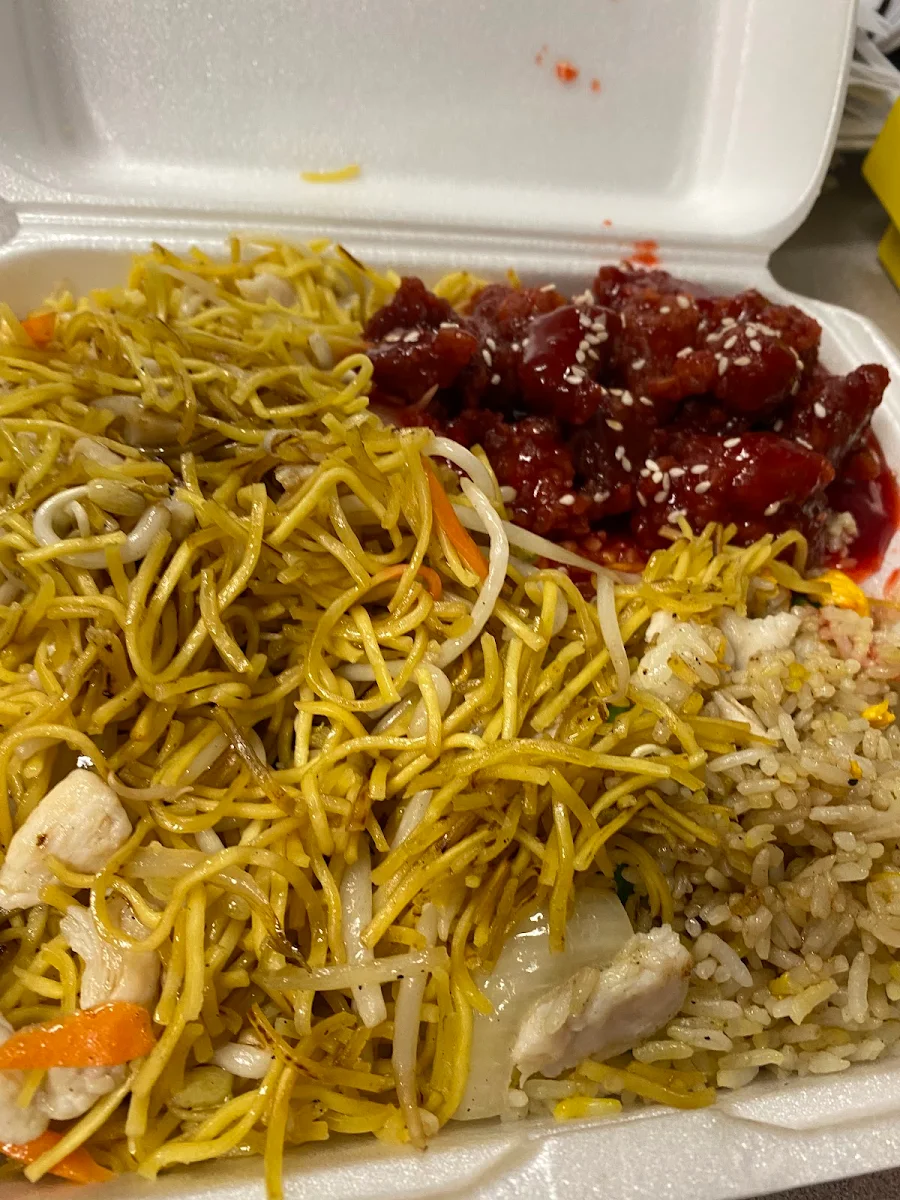 Combo C1 Sweet and Sour Pork Chicken Chow Mein Chicken Fried Rice