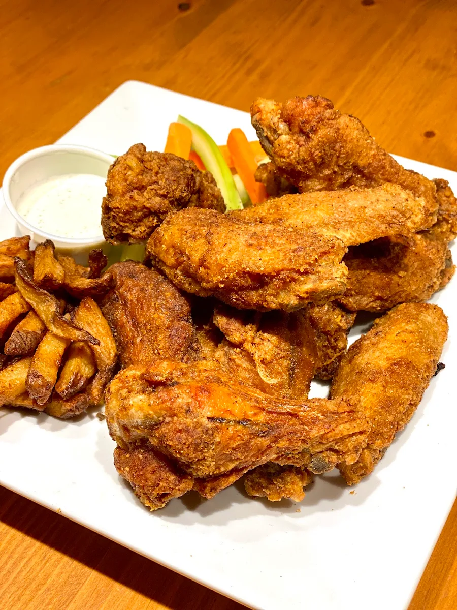 Crispy Wings with Blue Cheese Sauce