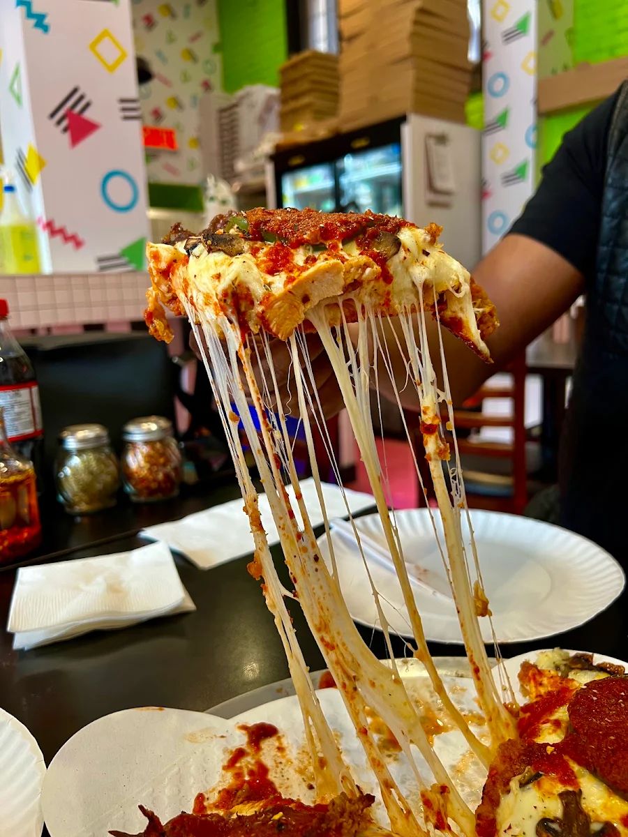 Highlights, Hang Time Pizza Centre Ville