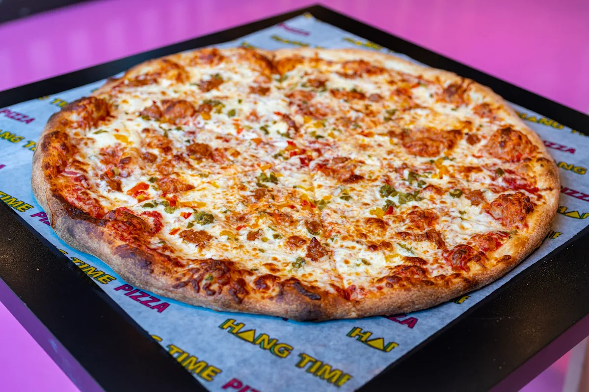 Highlights, Hang Time Pizza Centre Ville