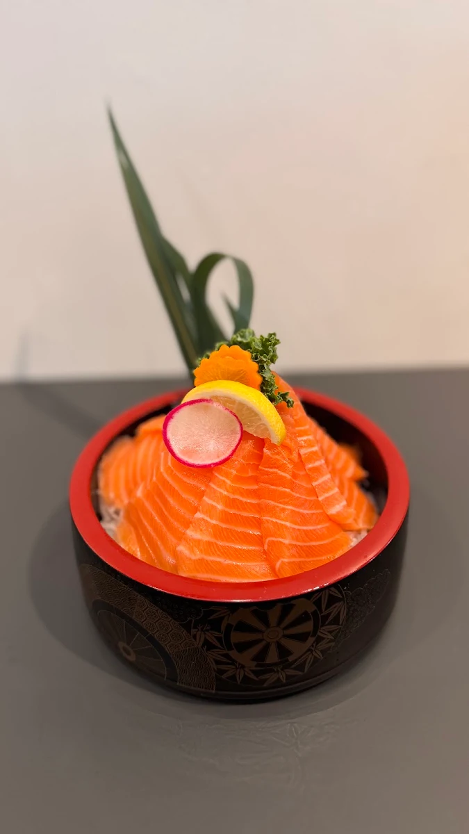 Highlights, Akihana Sushi