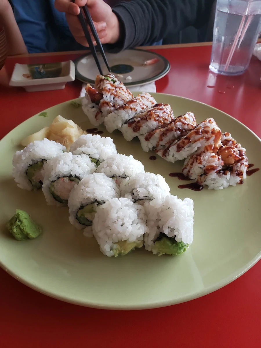 California Roll & Dynamite Roll