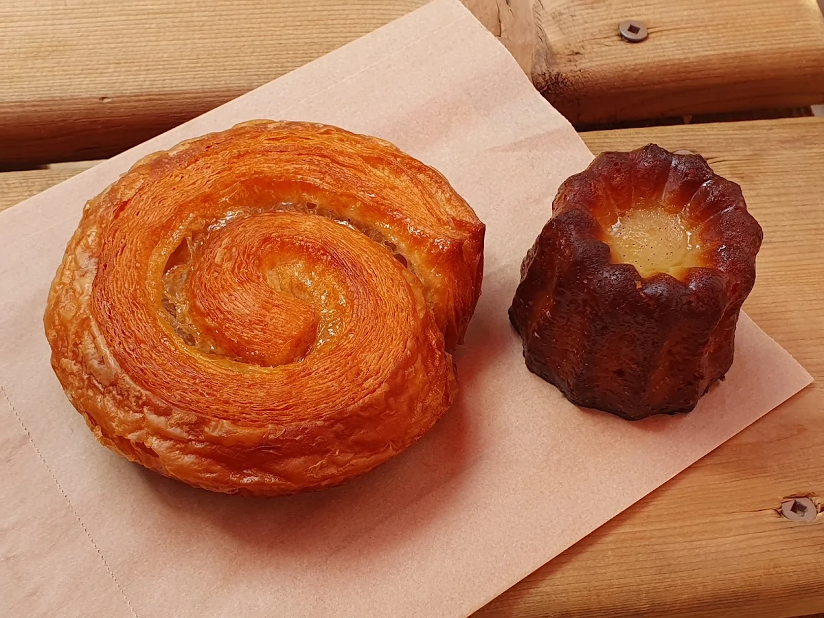 Supreme Croissant