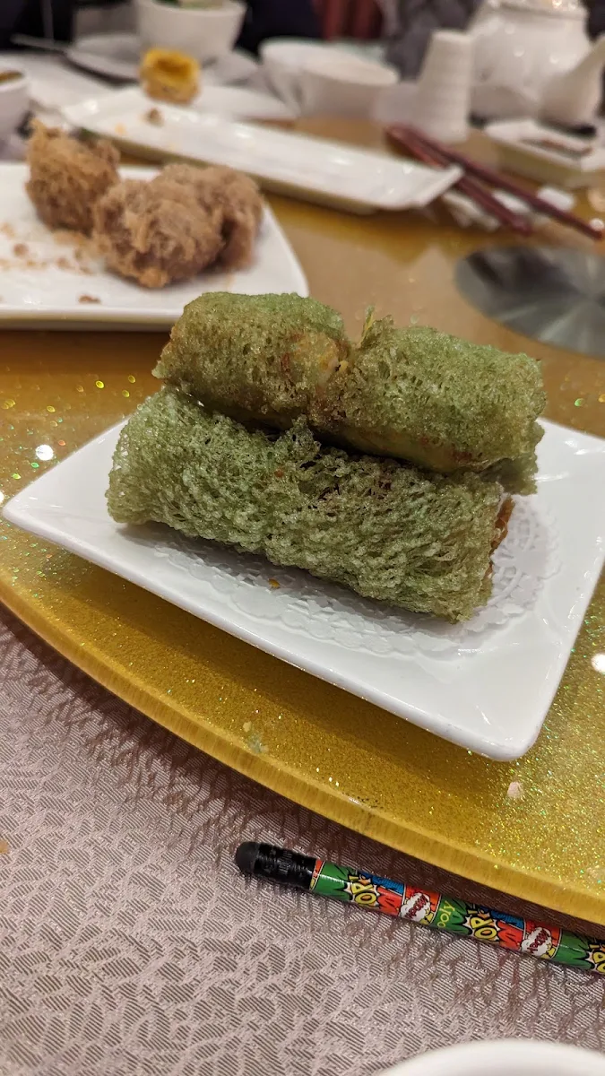 Crispy Bean Curd Rice Noodle Roll with Shrimp & Pork
