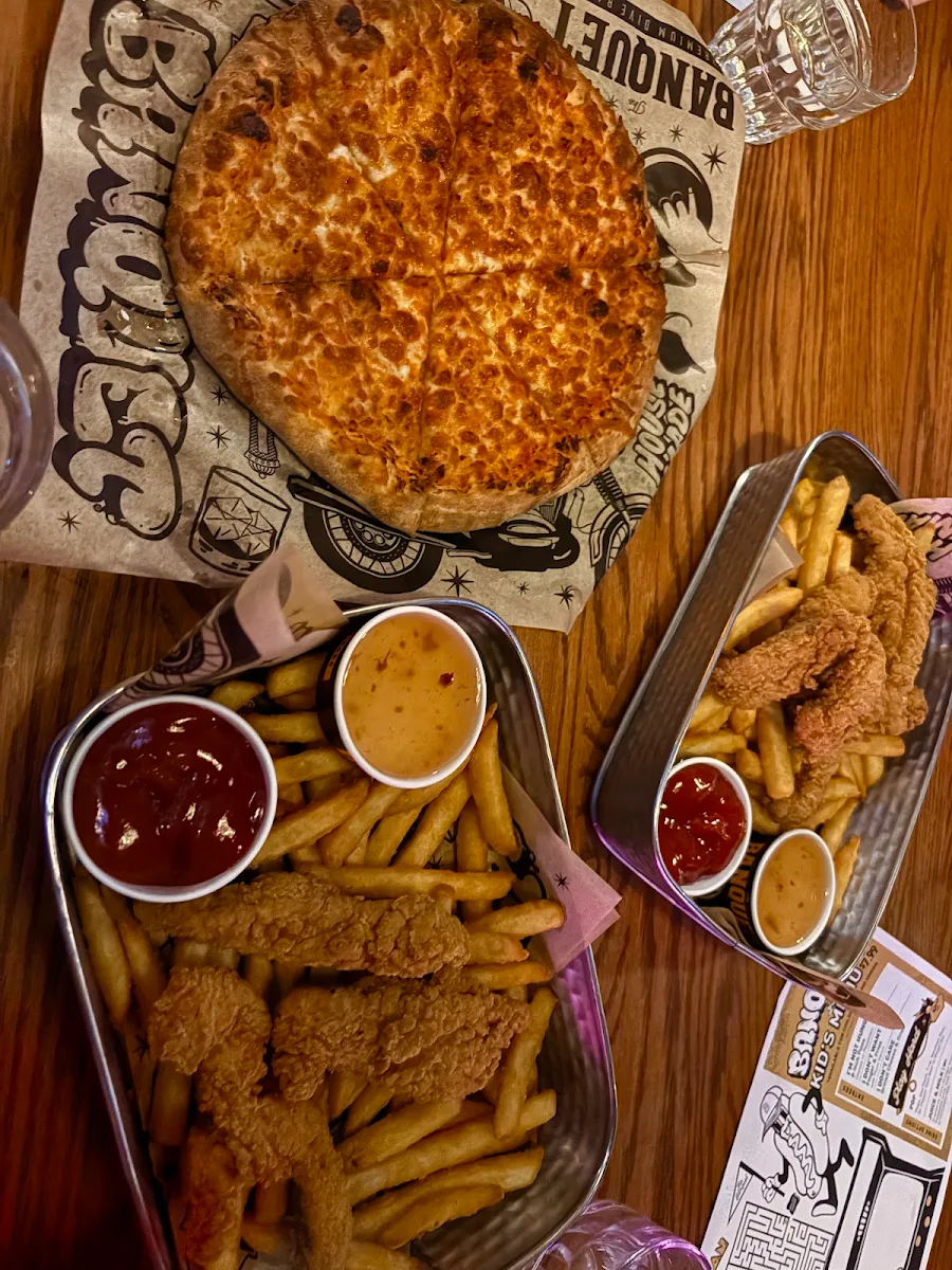 Fries & Pizza, The Banquet (Mahogany)