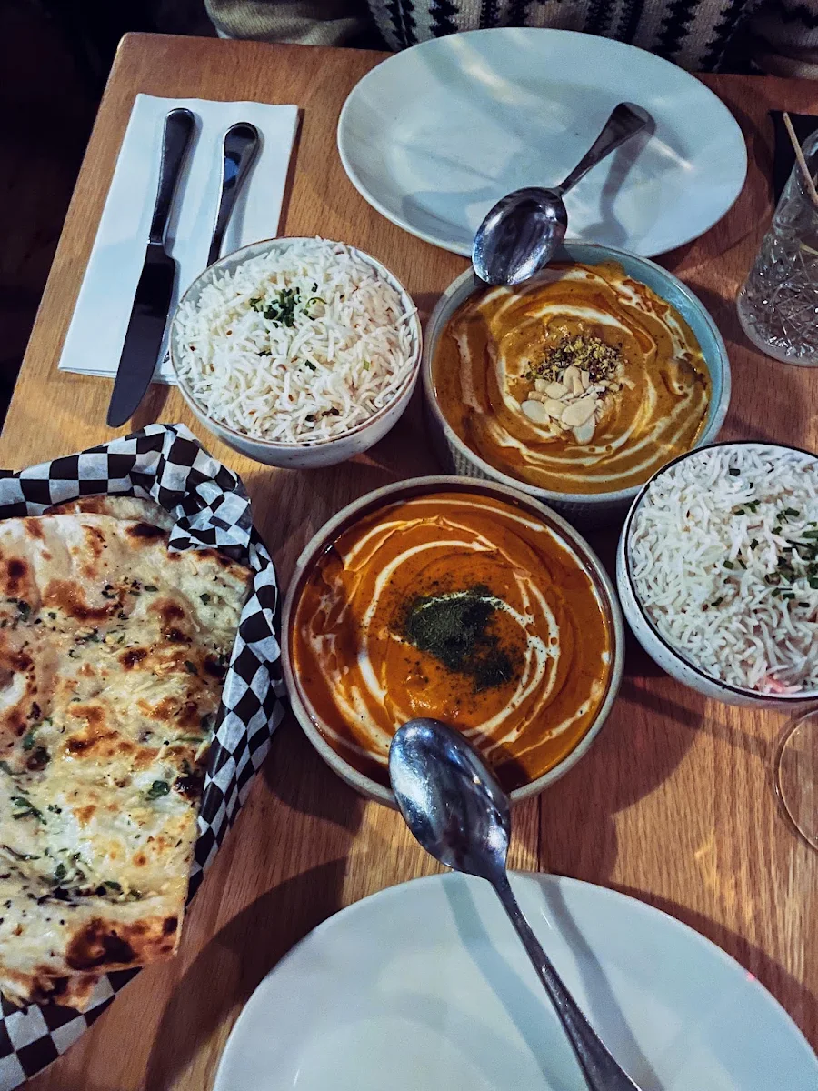 Naan Butter Chicken and Chicken Korma