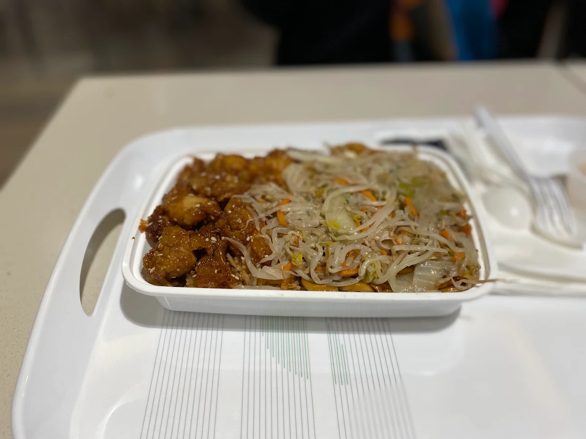 Sweet Chilli Chicken and Noodles
