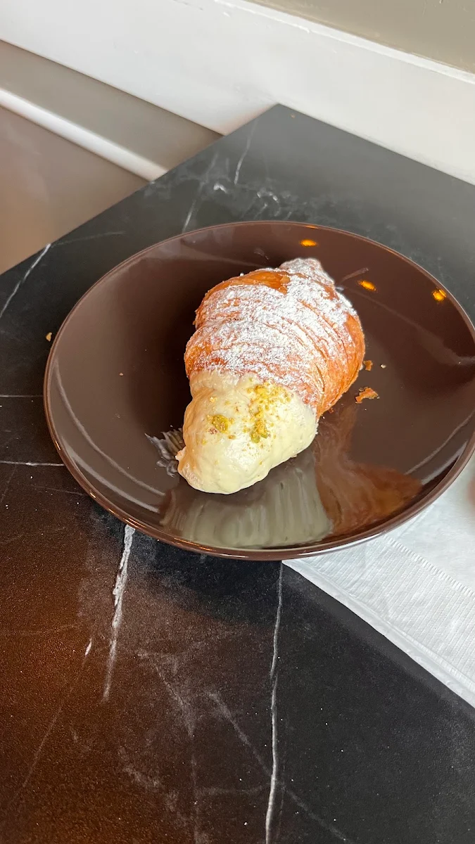 Pistachio Croissant