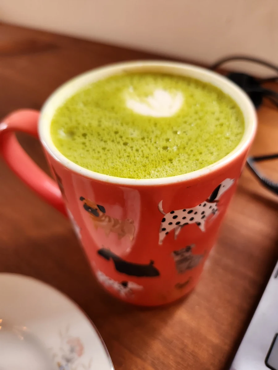 Matcha Latte Avec Lait De Pistache