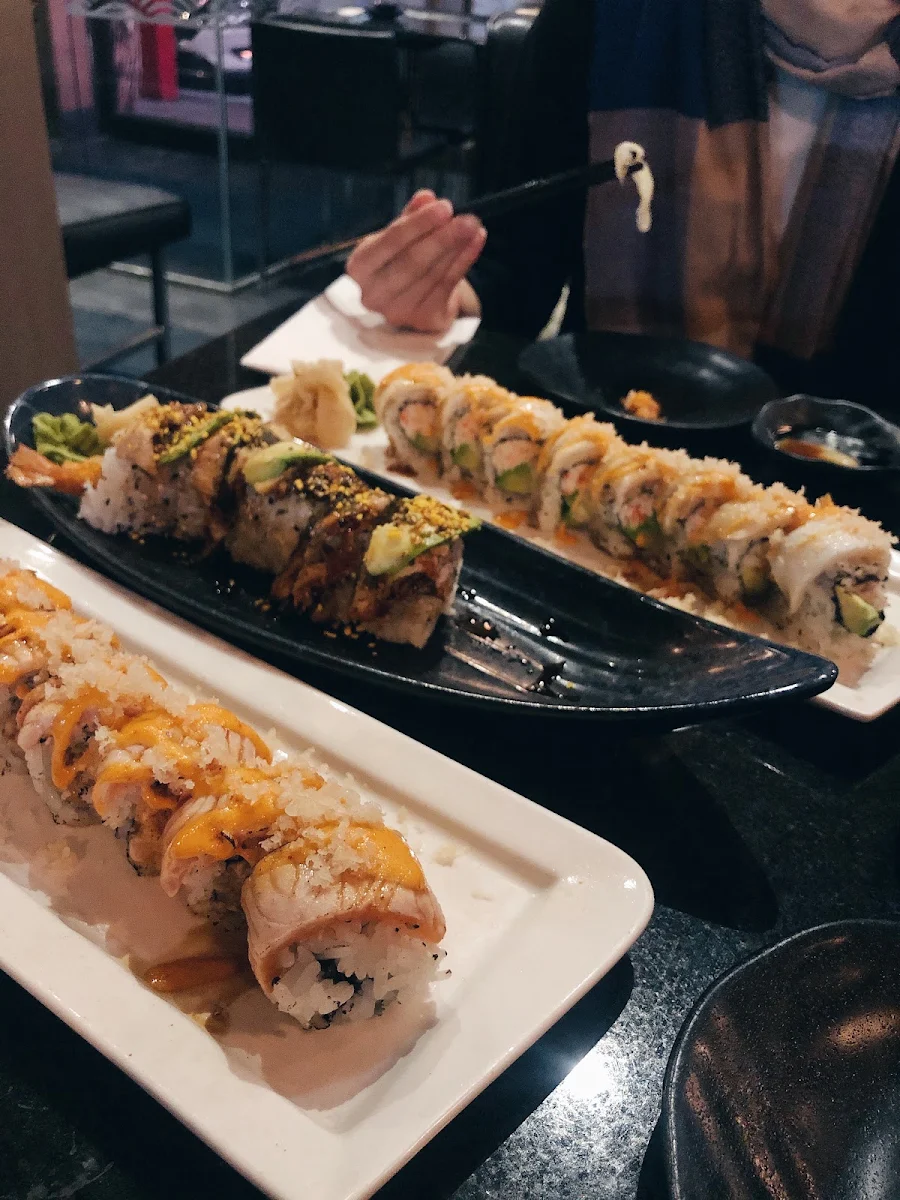 Salmon Love Roll