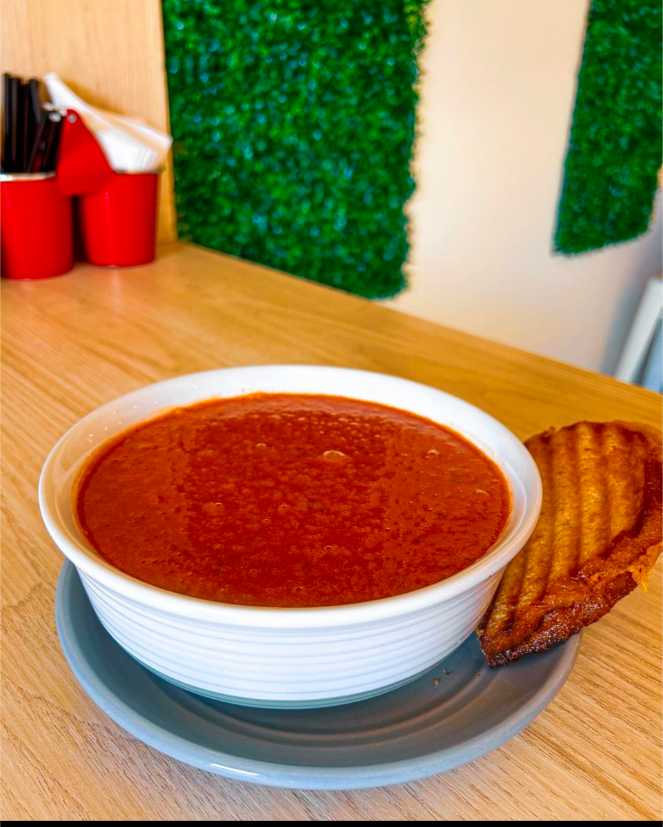 Tomato and Roasted Pepper Soup
