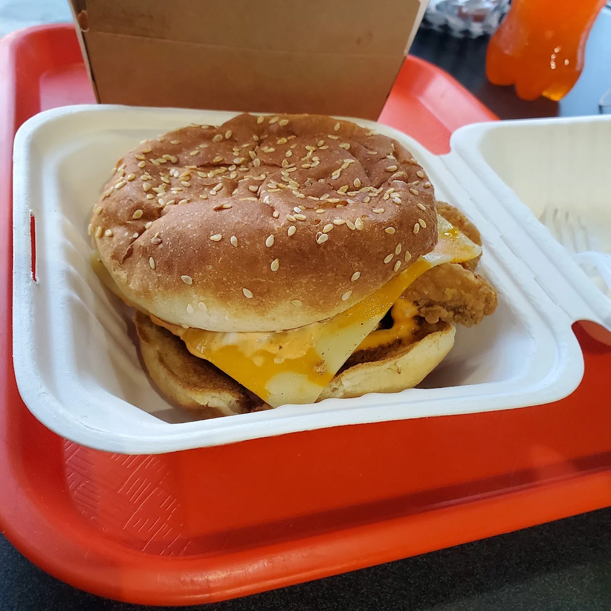 Chicken Burger, Fried Chicken Club (St. Laurent Blvd)