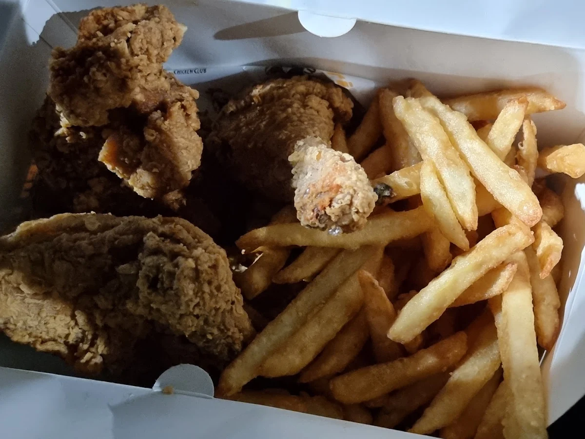 Combo 3, Fried Chicken Club (St. Laurent Blvd)