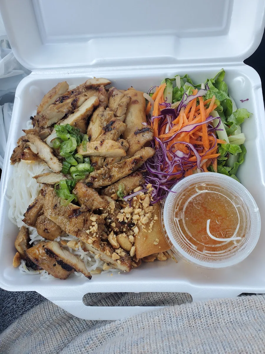 Grilled Pork and Spring Roll