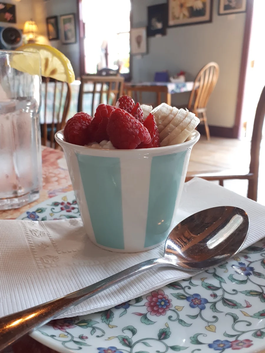 Fruit Cup with Cottage Cheese