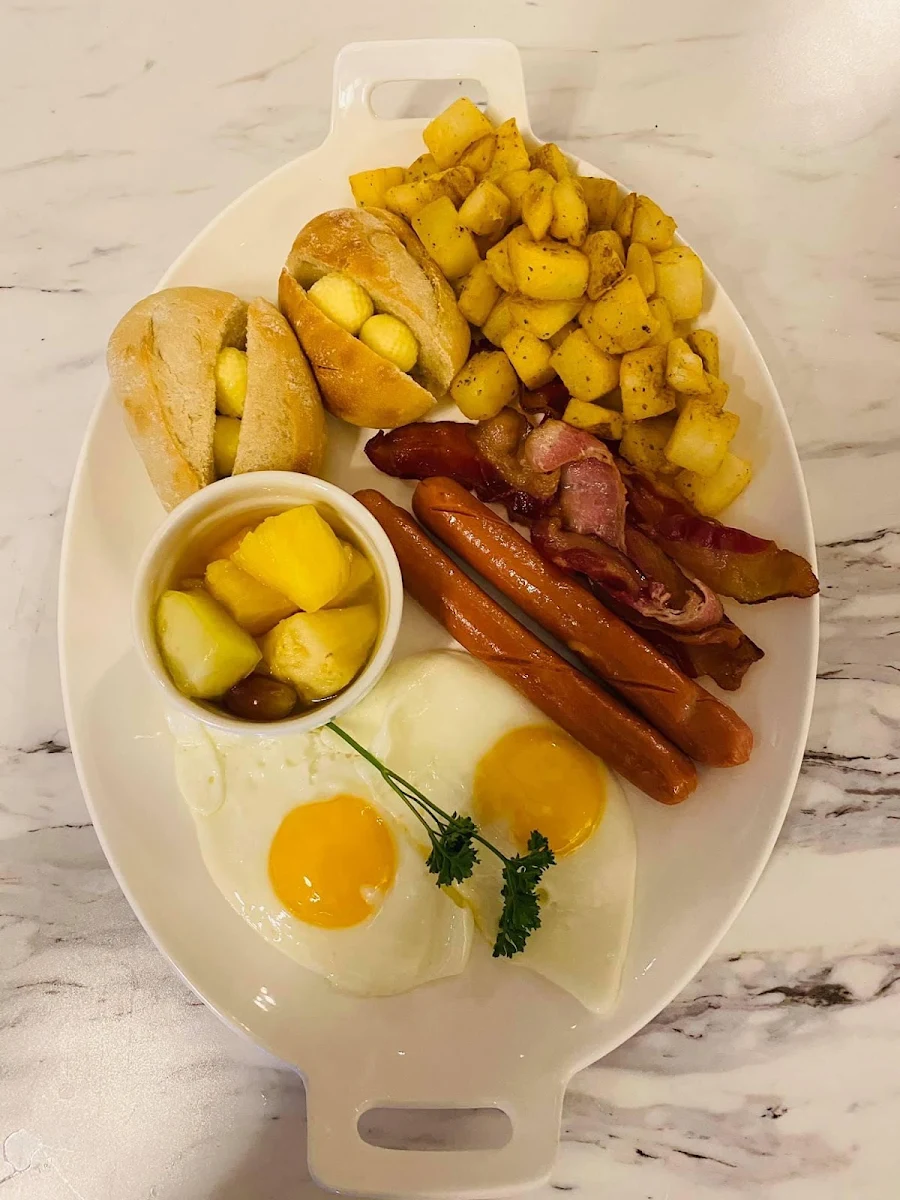 Highlights, La Mesita Restaurant
