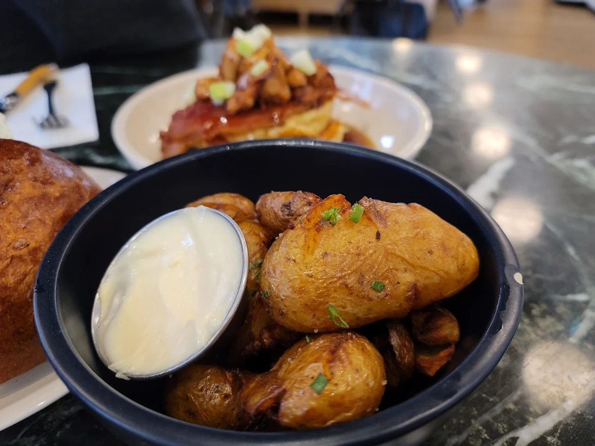Crispy Smashed Fingerling Potatoes