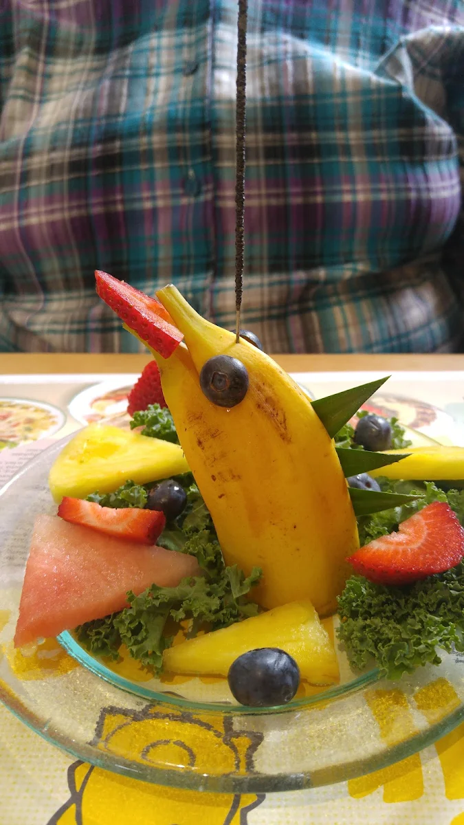 Un Dessert Aux Fruits Frais Coupés
