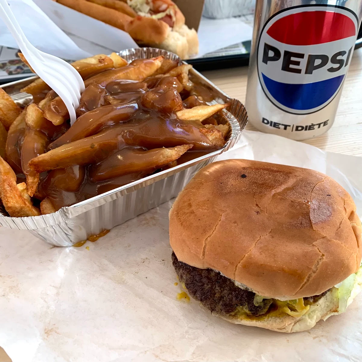Hamburger Et Frite Sauce