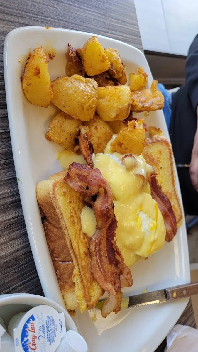 Eggs Benedict