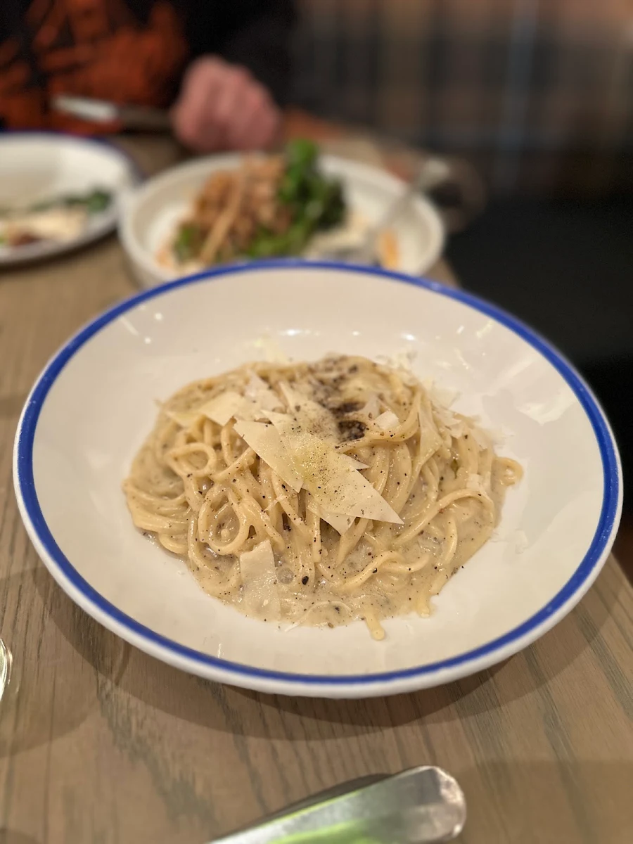 Spaghetti Cacio E Pepe