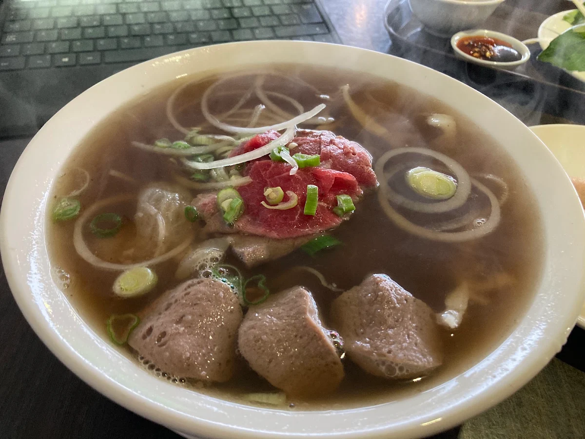 Pho DAC Biet
